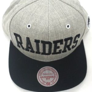 Limited Vintage Mitchell and Ness RAIDERS Snapback